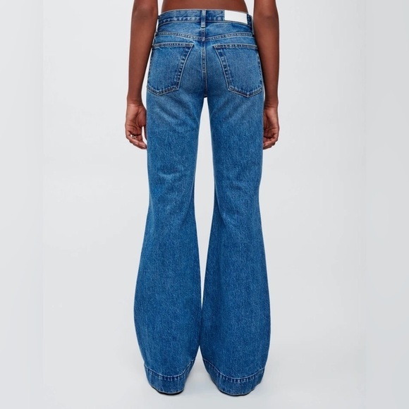NEW RE/DONE 70s Low Rise Bell Bottom Jeans in Clean Moon Stoned, Women's 26 - Picture 8 of 9